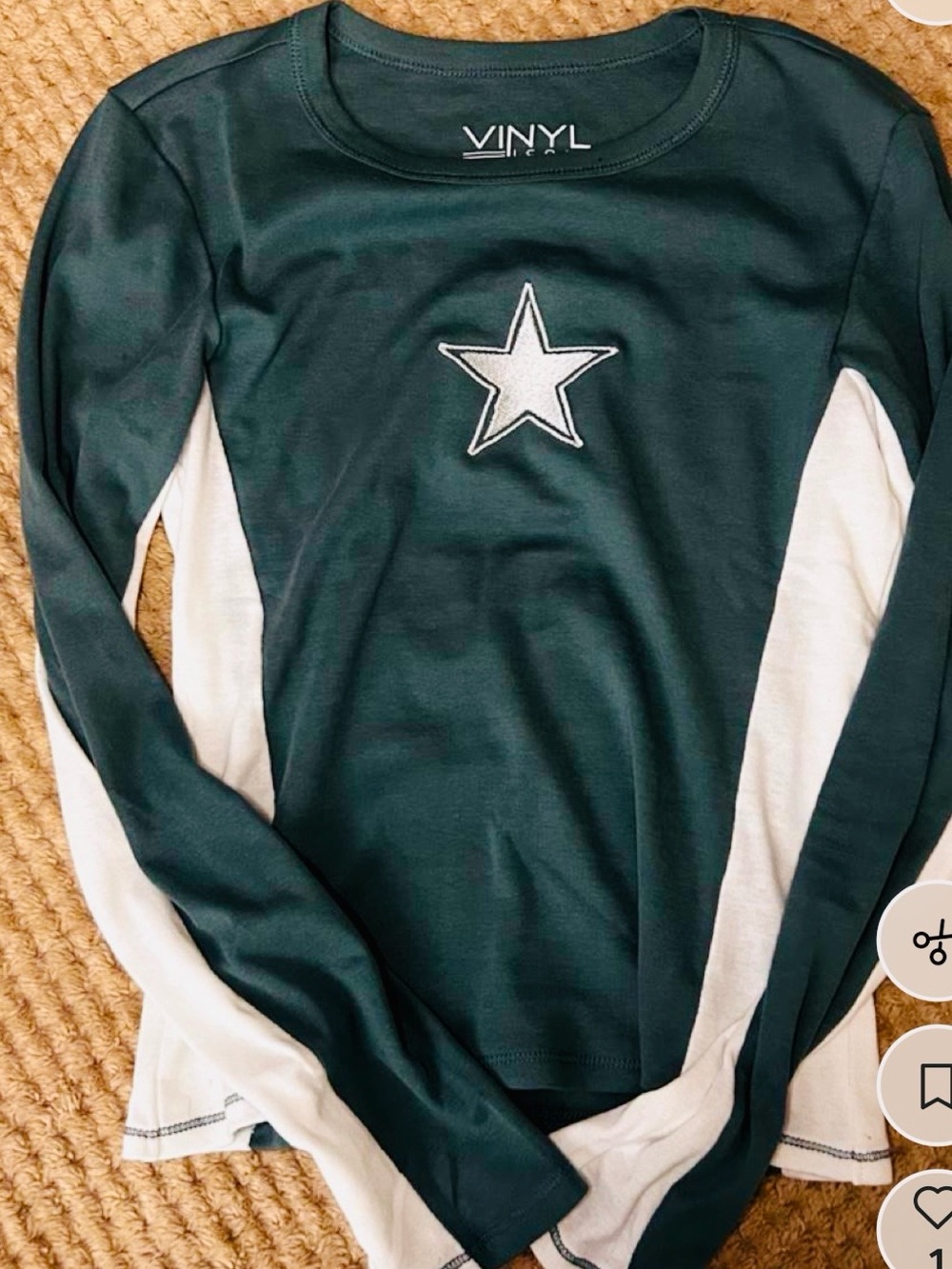 Green & White Star Long-Sleeve Top
